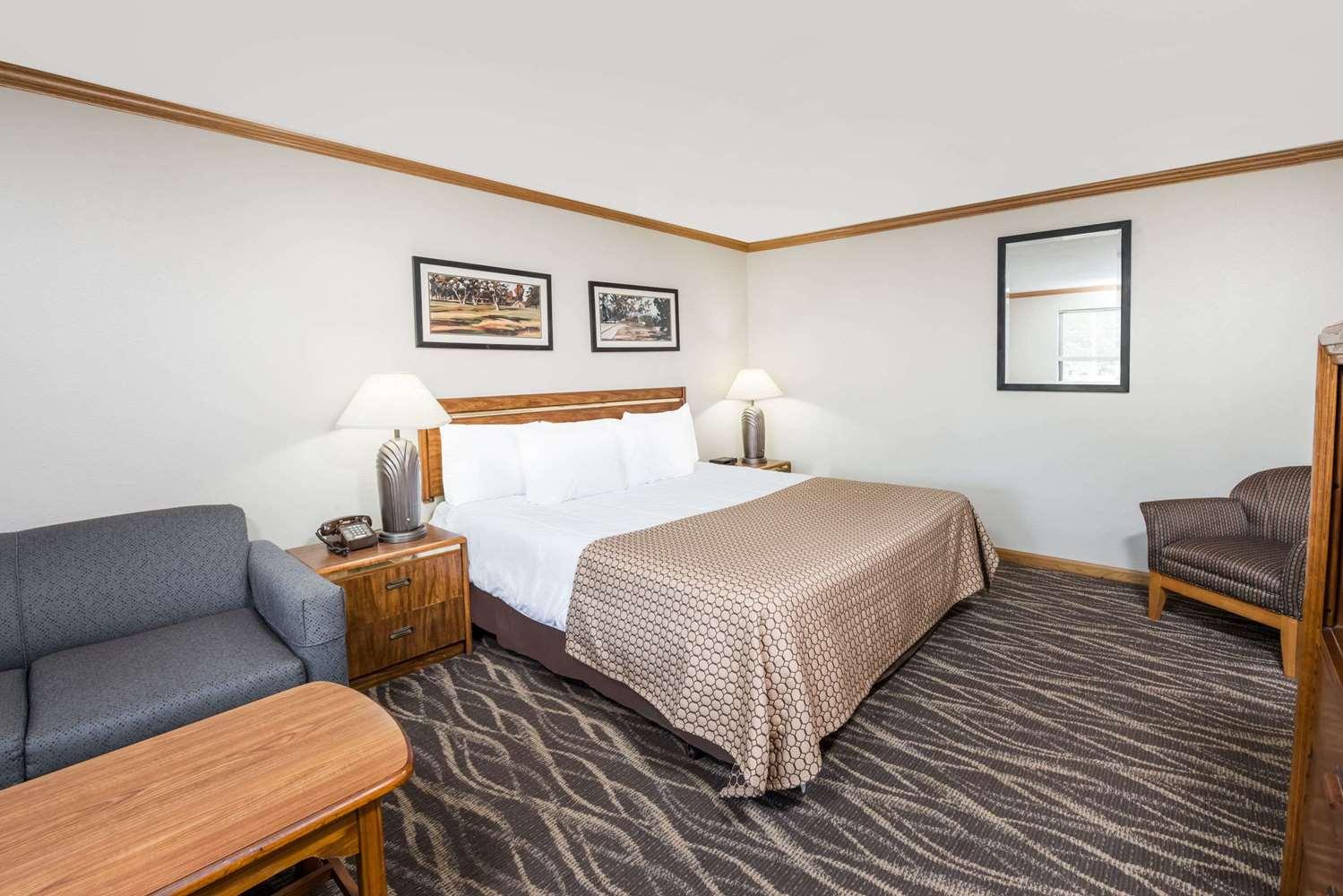 Knights Inn Jacksonville At Dix Ellis Trail Екстер'єр фото