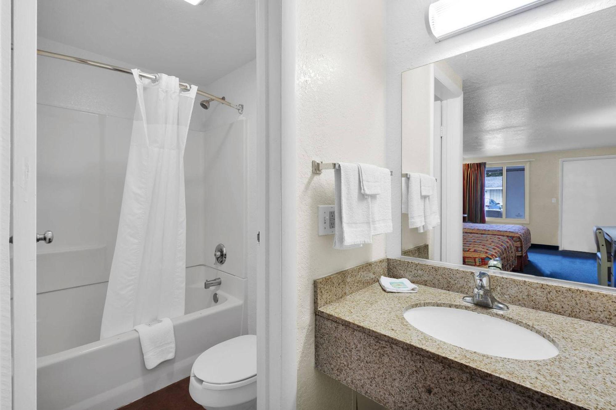 Knights Inn Jacksonville At Dix Ellis Trail Екстер'єр фото
