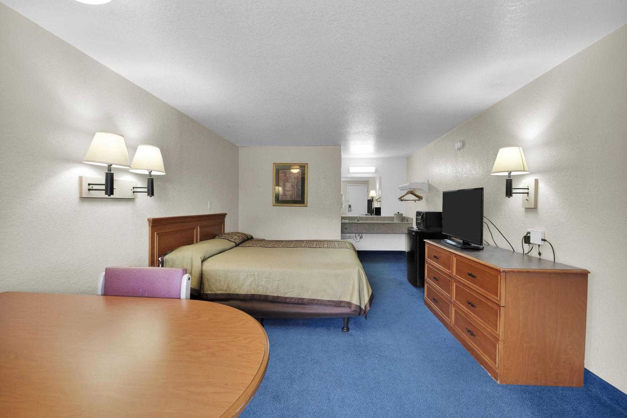 Knights Inn Jacksonville At Dix Ellis Trail Екстер'єр фото