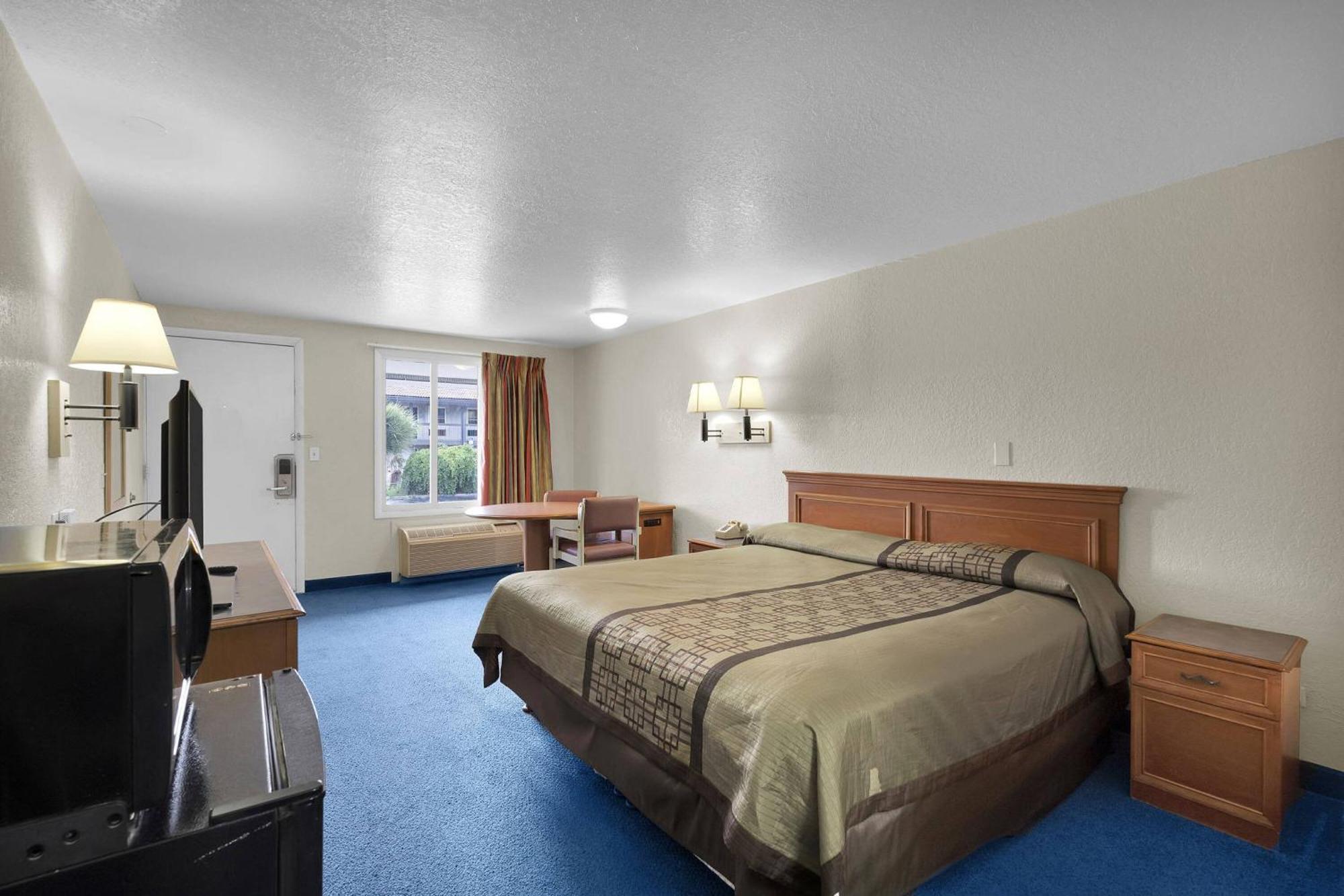 Knights Inn Jacksonville At Dix Ellis Trail Екстер'єр фото